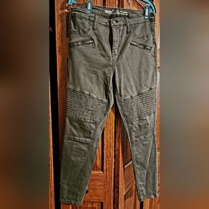 MOSSIMO HIGH RISE DENIM MOTO JEGGING SIZE 12